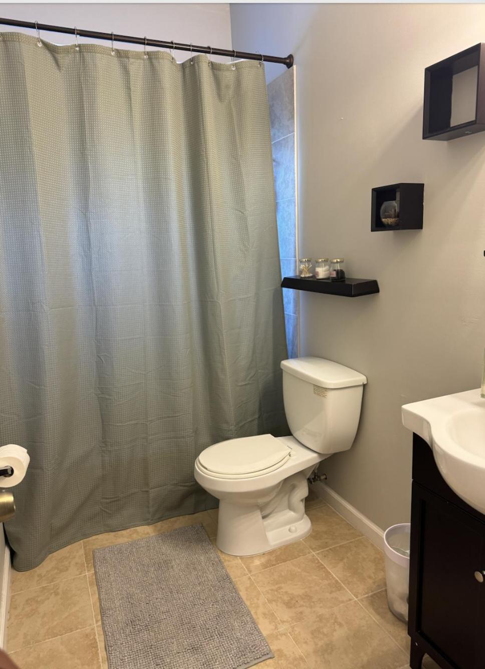 Spacious 3bd 2.5 Ba - 15 Min To Downtown/capitol * Washington