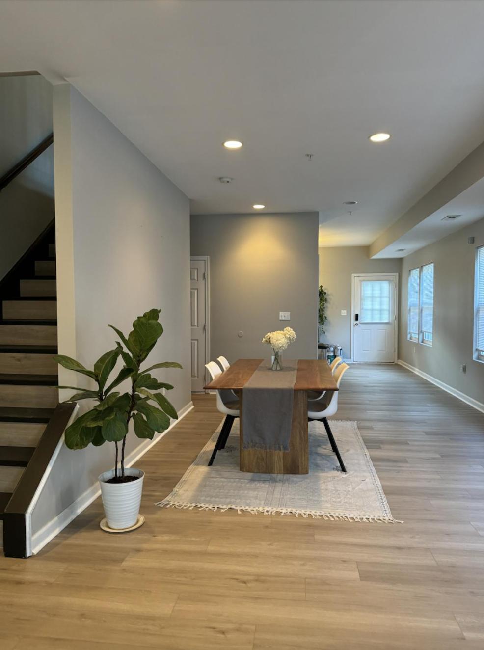 Spacious 3bd 2.5 Ba - 15 Min To Downtown/capitol Villa *