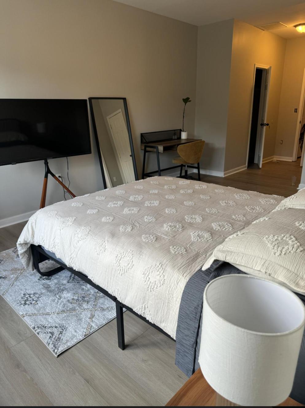 Villa Spacious 3bd 2.5 Ba - 15 Min To Downtown/capitol Washington