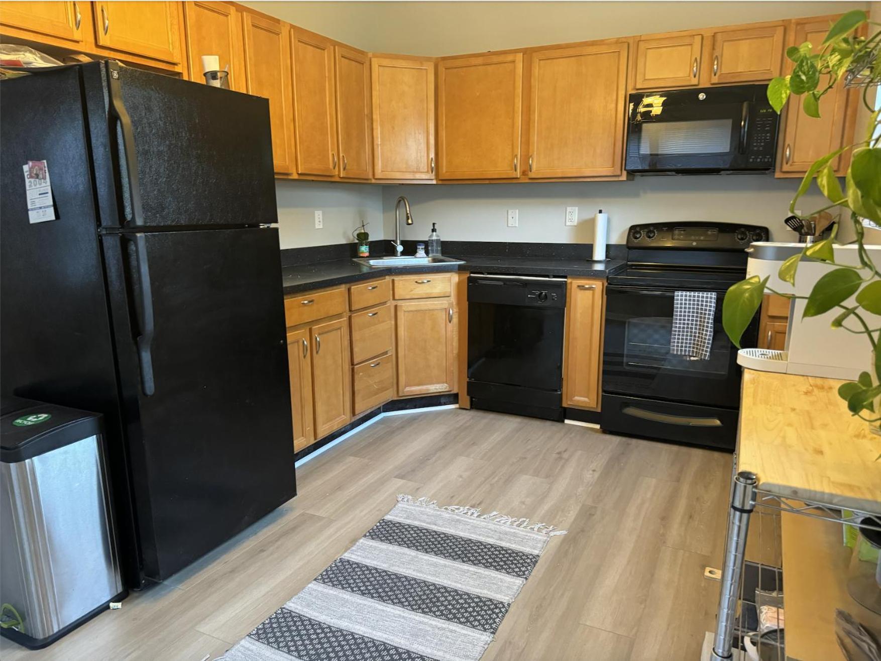 Spacious 3bd 2.5 Ba - 15 Min To Downtown/capitol