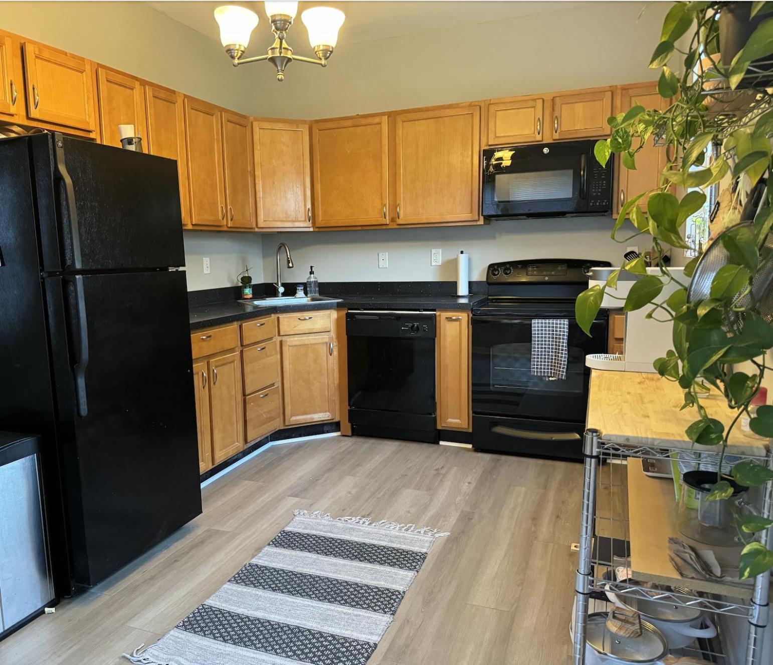 Villa Spacious 3bd 2.5 Ba - 15 Min To Downtown/capitol